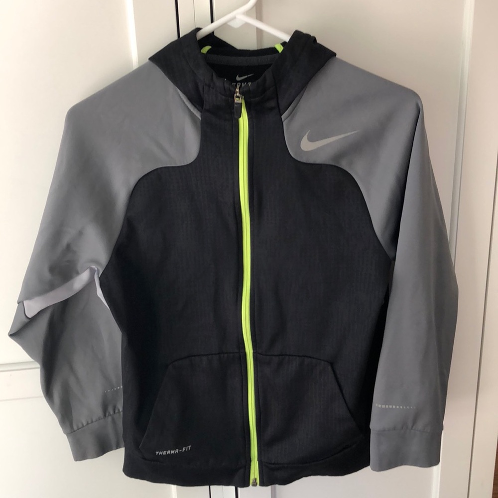 Nike Therma- Fit sweatshirt
